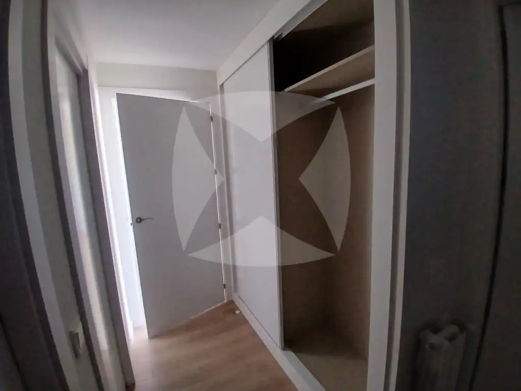 Schlafzimmer von Wohnung zur Miete in Badajoz mit Klimaanlage, Privatgarten und Terrasse