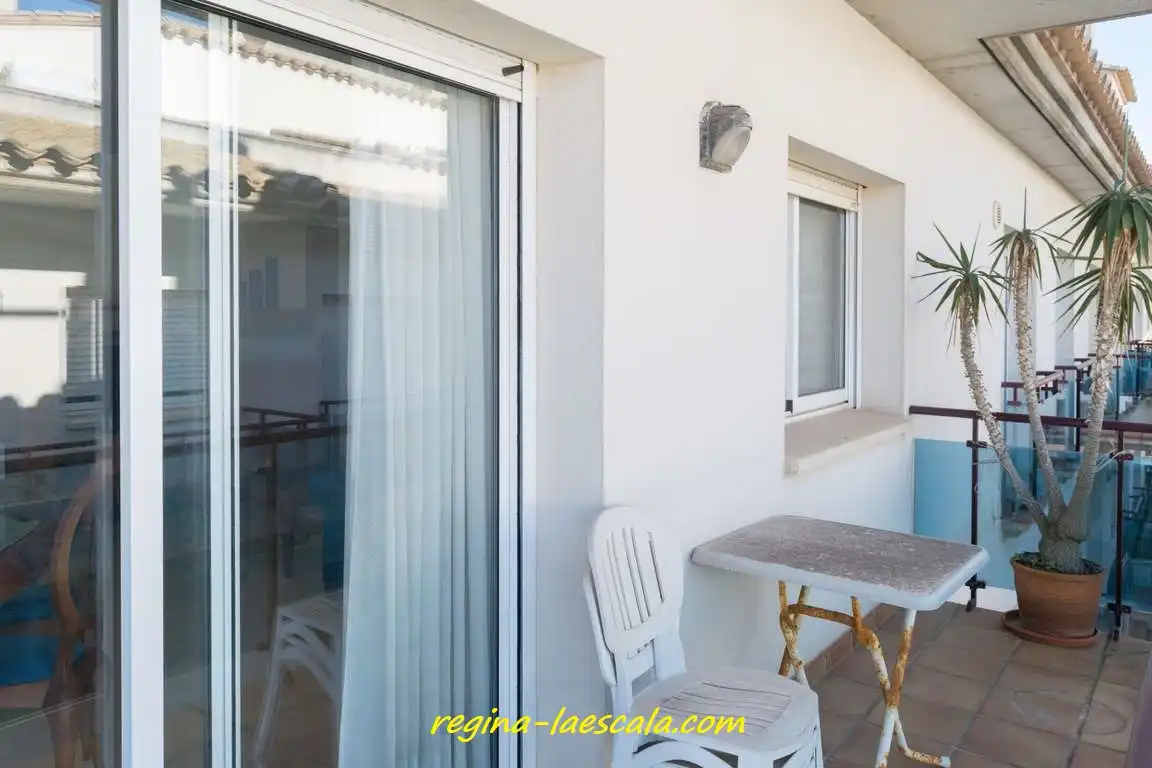 Terrasse von Dachboden zum Verkauf in L'Escala mit Heizung, Terrasse und Möbliert