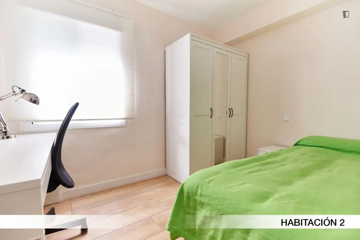 Habitación en Triana Este