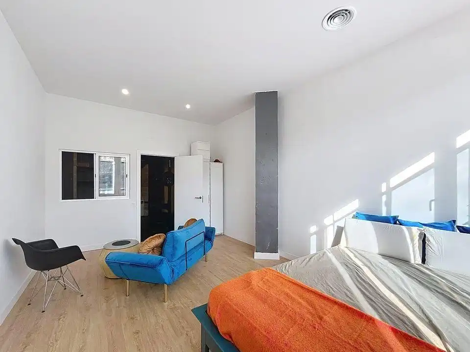 Schlafzimmer von Geschaftsraum zum Verkauf in Barcelona mit Terrasse und Möbliert