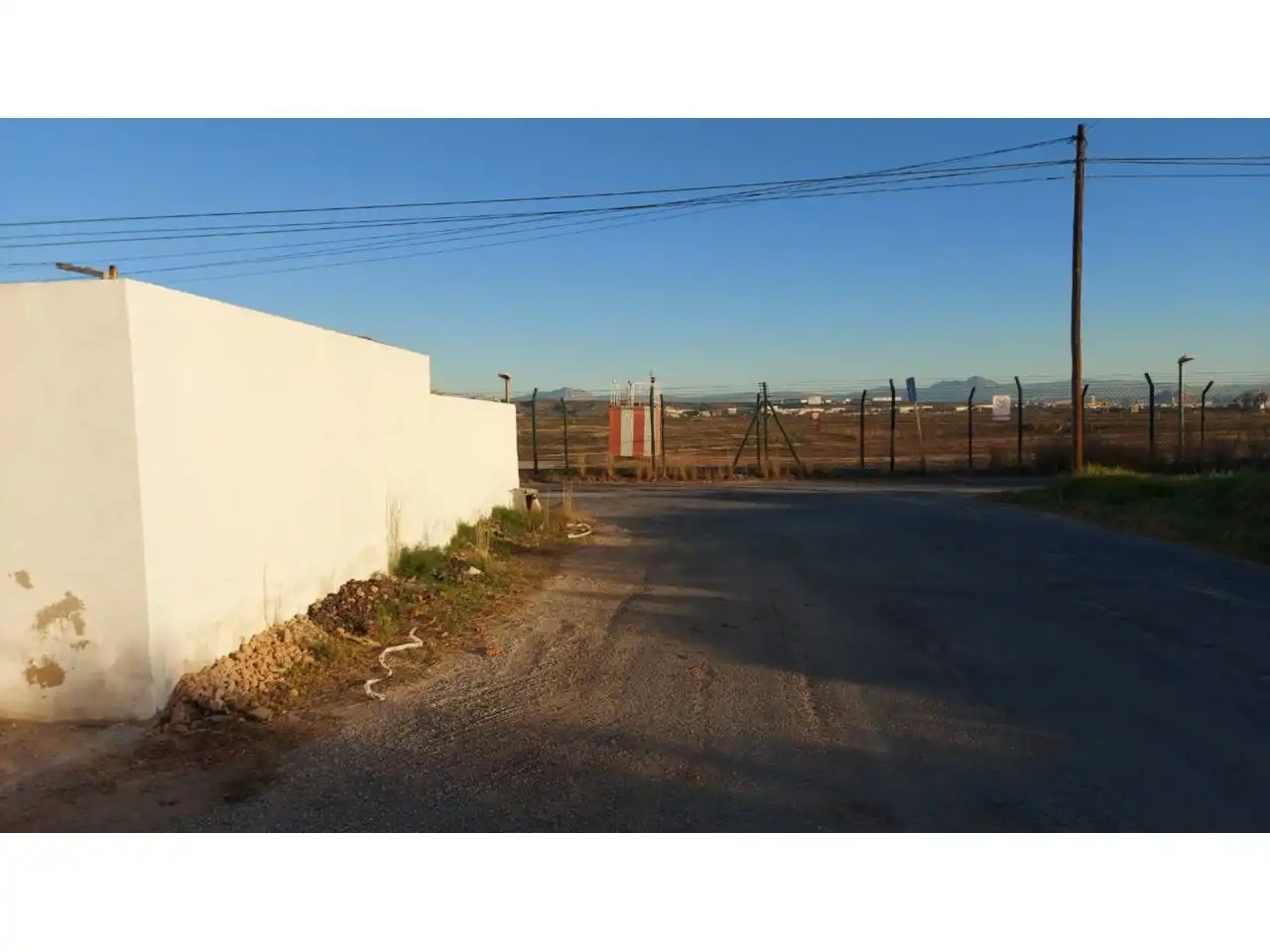 Vista exterior de Casa o xalet en venda en Elche / Elx amb Calefacció, Jardí privat i Piscina