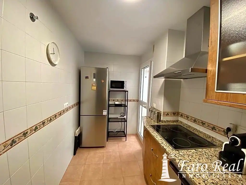 Cocina de Apartamento de alquiler en Sanlúcar de Barrameda con Aire acondicionado, Terraza y Amueblado
