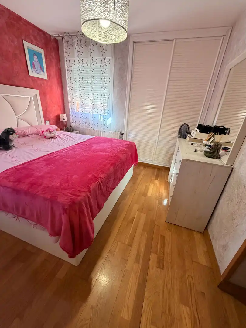 Habitación de Piso en venta en Restón I - Restón II