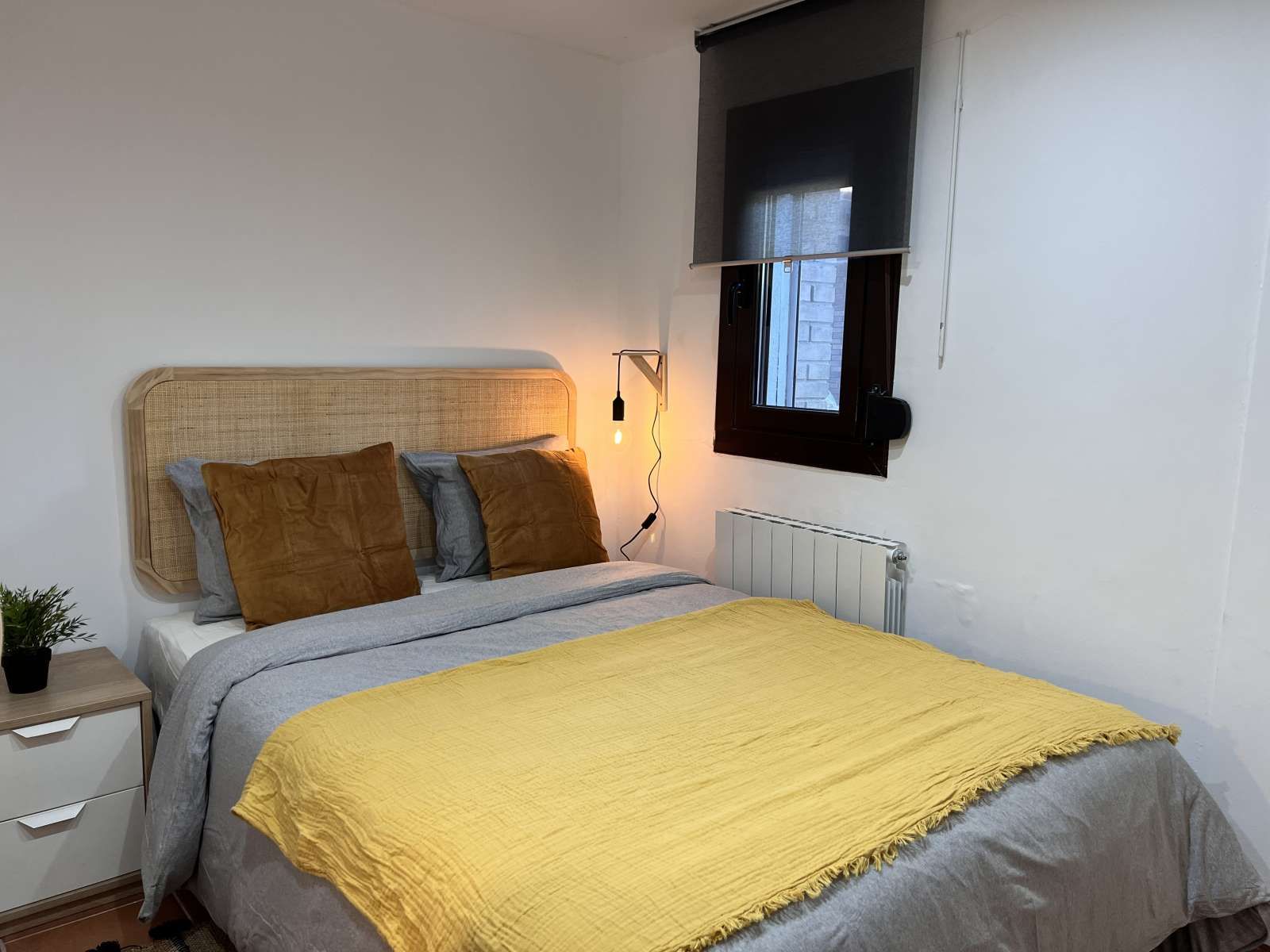 Dormitori de Pis per a compartir en Cerdanyola del Vallès amb Aire condicionat, Calefacció i Terrassa