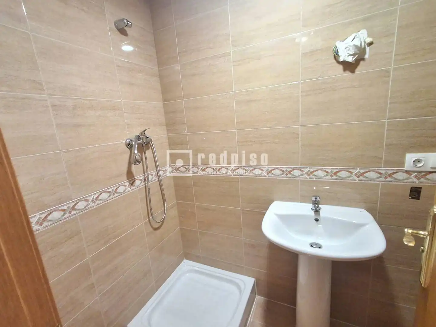 Baño de Piso en venta en Huecas con Calefacción, Trastero y Amueblado