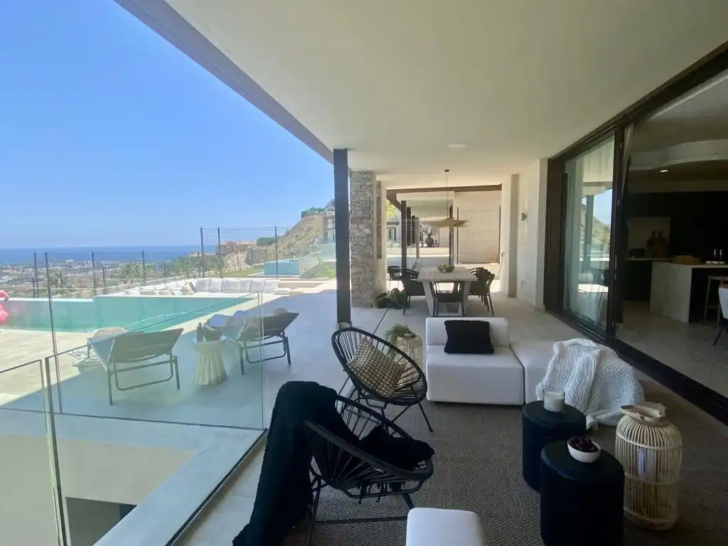 Chalet con piscina en venta en Benahavís pueblo, imagen 3