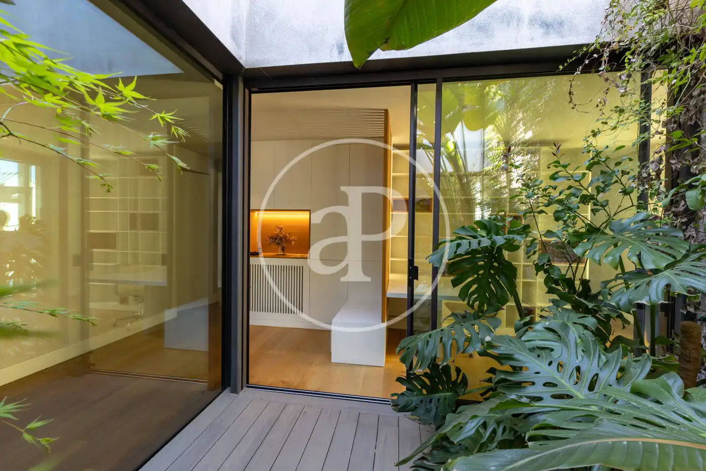 Piso de alquiler en Barcelona con Aire acondicionado, Calefacción y Jardín privado