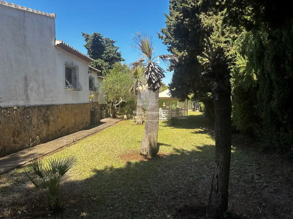 Houses for sale in Montgó - Ermita