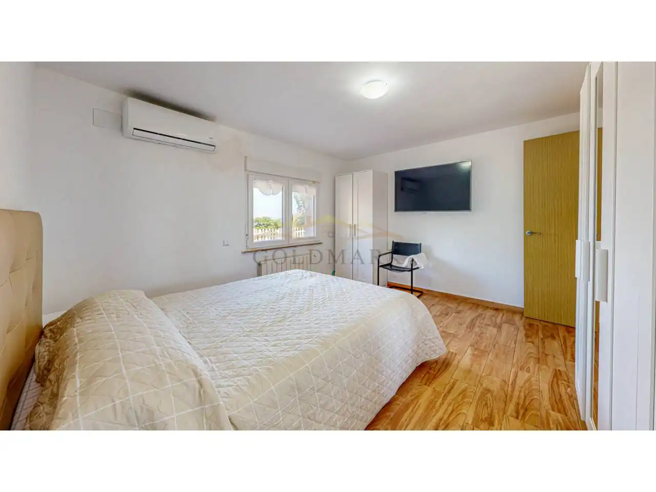 Dormitori de Casa o xalet en venda en Corbera de Llobregat amb Aire condicionat, Jardí privat i Terrassa