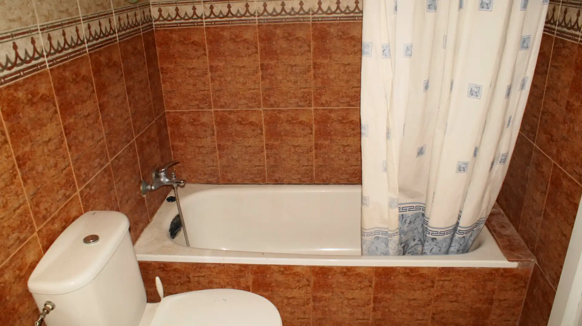 Bathroom of Houses for rent to own in Santa Eulàlia de Ronçana  with Private garden, Terrace and Swimming Pool