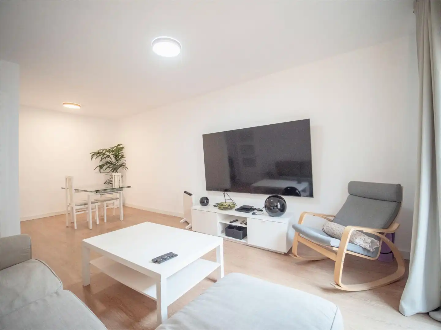 Wohnung mit Aufzug zur Miete in Montserrat 3