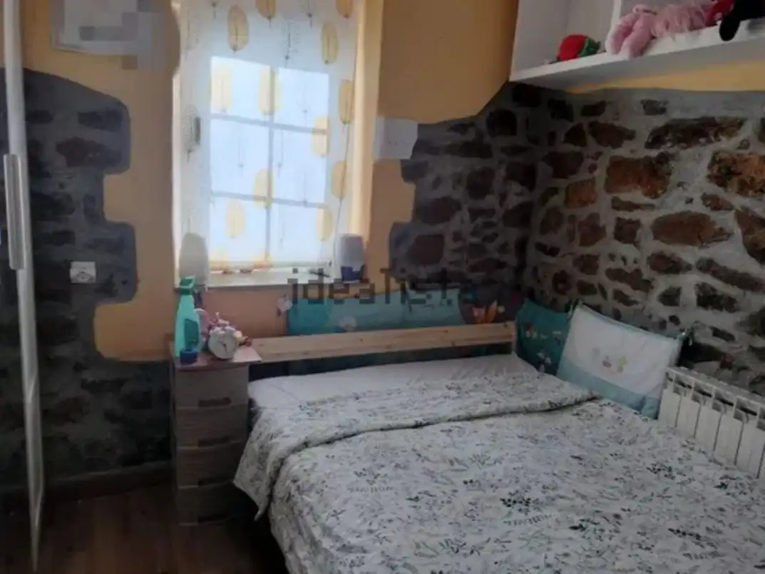 Dormitori de Casa o xalet en venda en El Berrón - La Carrera