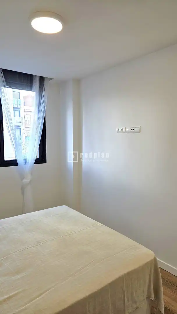 Bedroom of Flat for rent in Madrid  with Heating, Private garden and Terrace