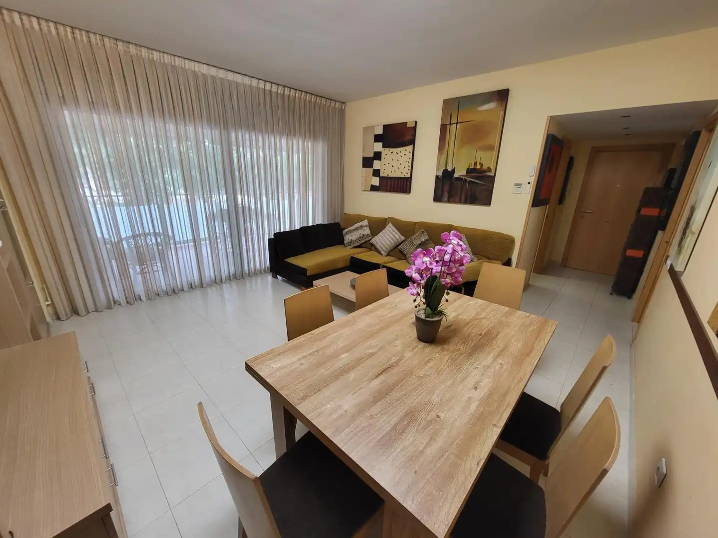 Sala d'estar de Pis en venda en Salou amb Aire condicionat, Calefacció i Jardí privat