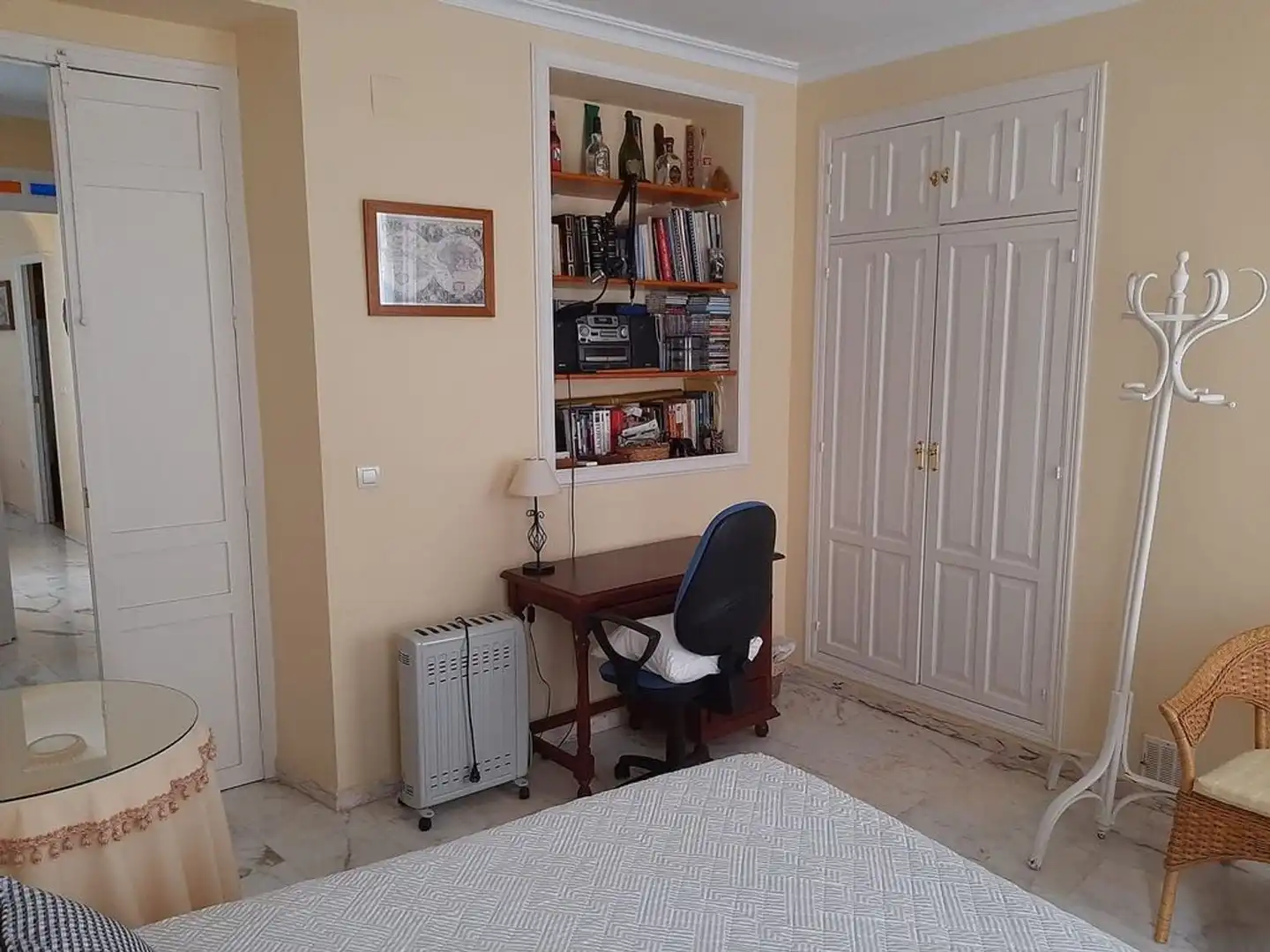 Dormitori de Casa o xalet en venda en Sevilla amb Aire condicionat, Terrassa i Traster