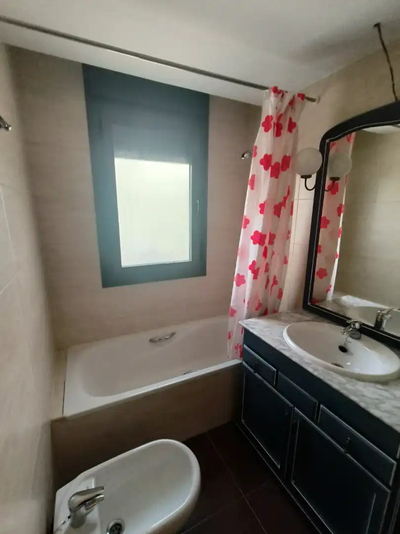 Badezimmer von Wohnung zum Verkauf in Valladolid mit Heizung, Privatgarten und Schwimmbad
