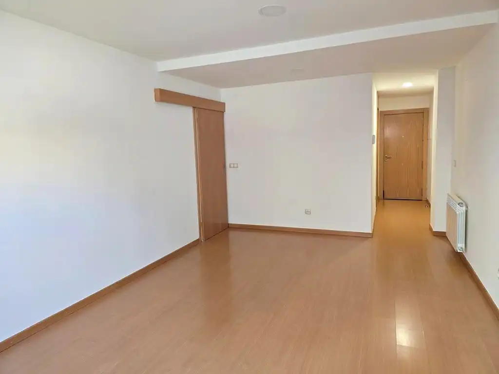 Wohnung zur Miete in Valdemoro mit Heizung, Parkett und Ofen