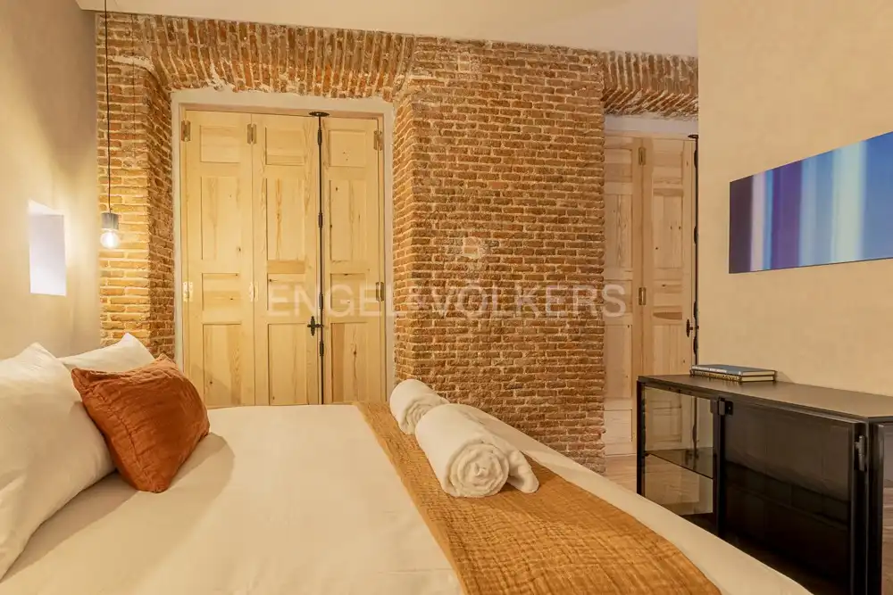 Bedroom of Flat for rent in Madrid  with Air Conditioner, Heating and Furnished