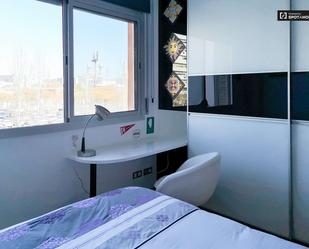 Bedroom of Flat to share in Sant Adrià de Besòs  with Air Conditioner and Terrace