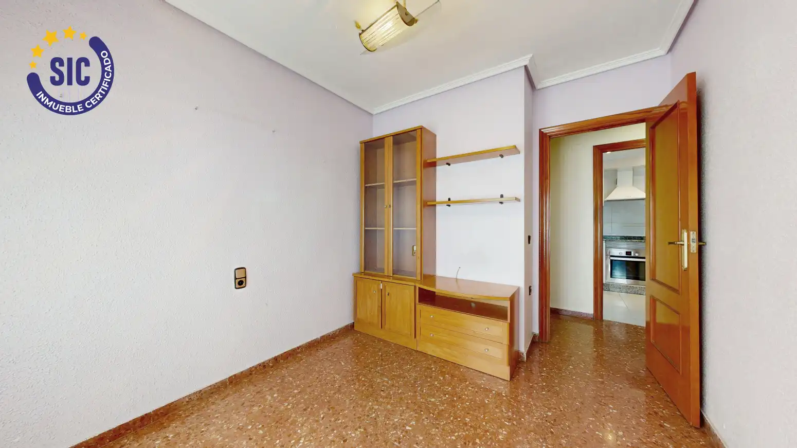 Flat for sale in Torrent  with Balcony