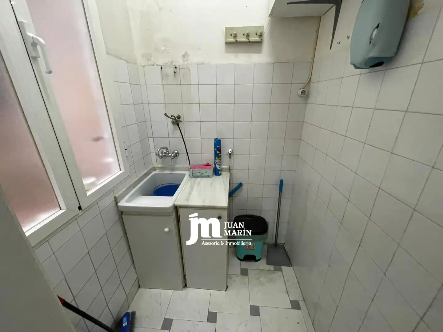 Bathroom of Flat for sale in Cieza  with Heating