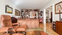 Living room of Flat for sale in  Madrid Capital  with Air Conditioner, Heating and Terrace