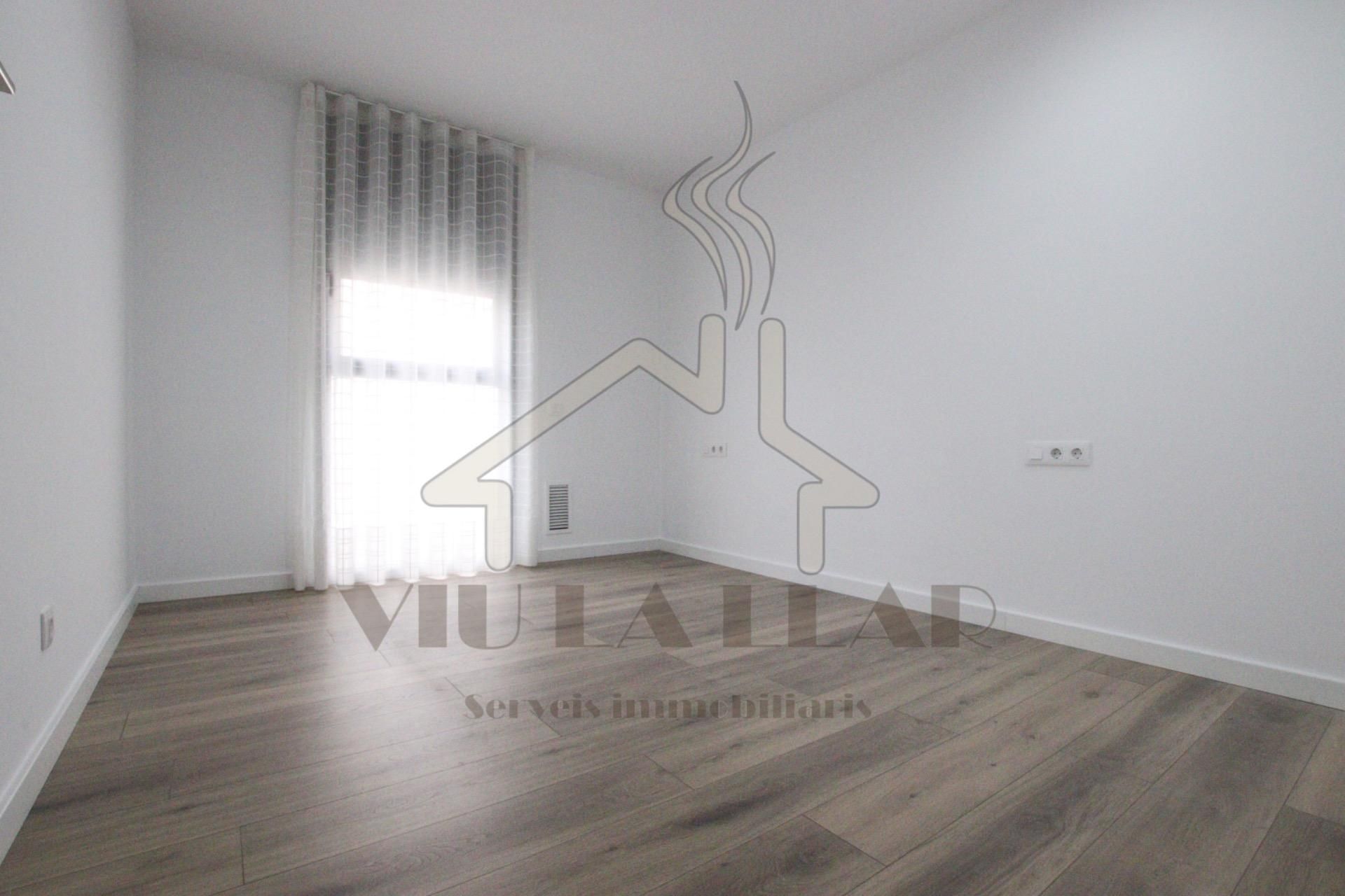 Bedroom of Flat for sale in Mataró