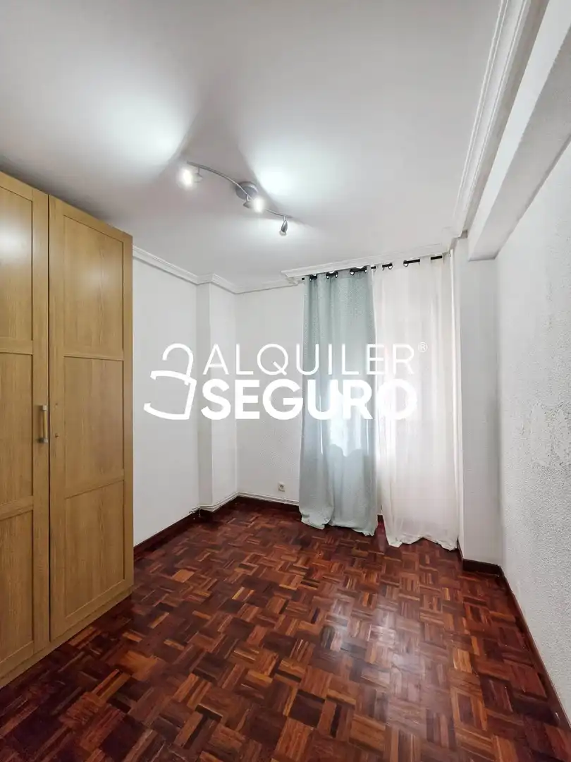 Pis de lloguer a Álava, La Serna