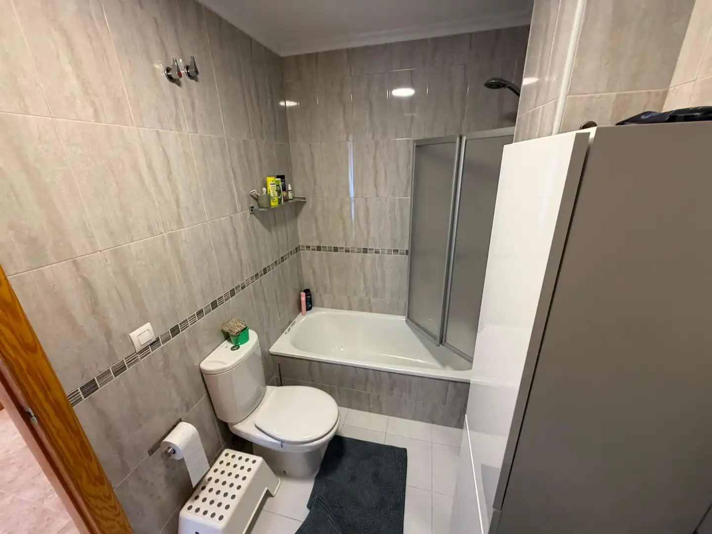 Bathroom of Flat for sale in Formentera del Segura