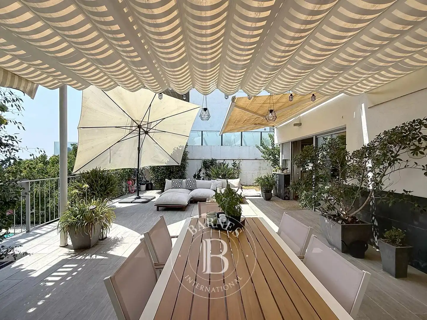 Terraza de Casa adosada en venta en Mataró con Aire acondicionado, Calefacción y Jardín privado