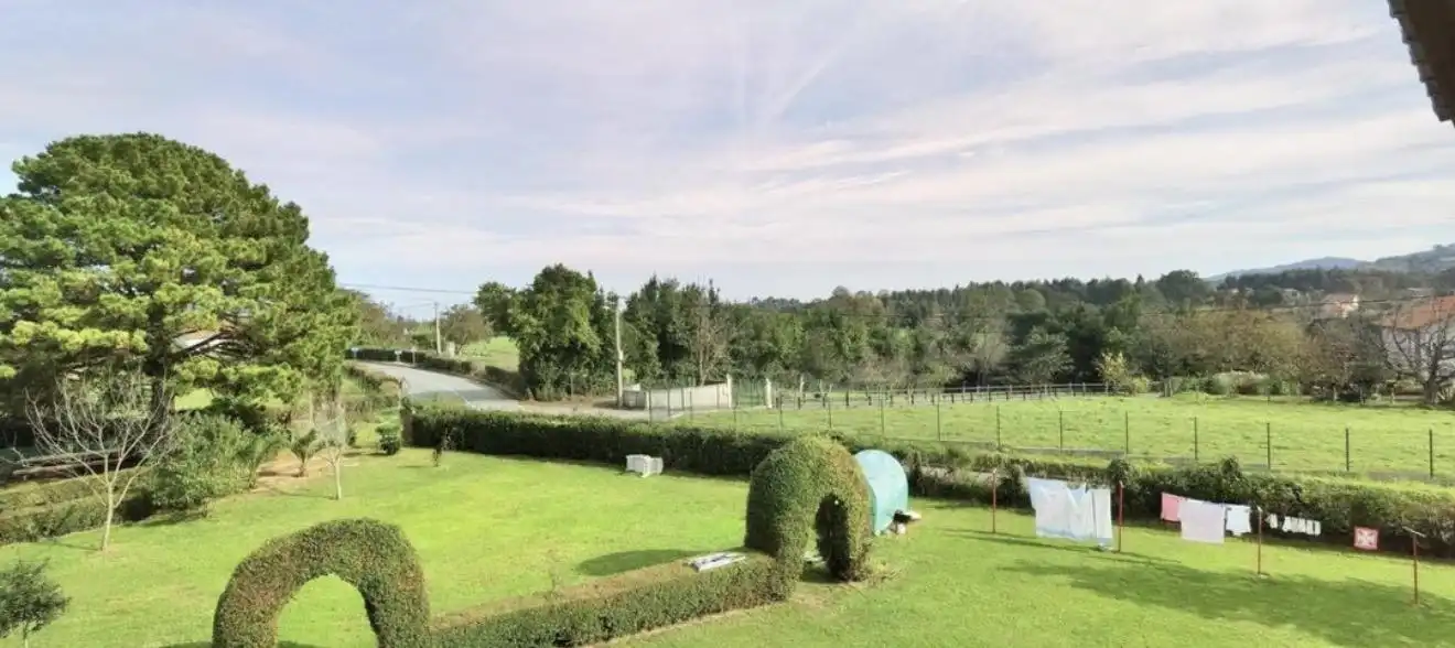 Jardín de Finca rústica en venta en Gijón  con Calefacción y Jardín privado