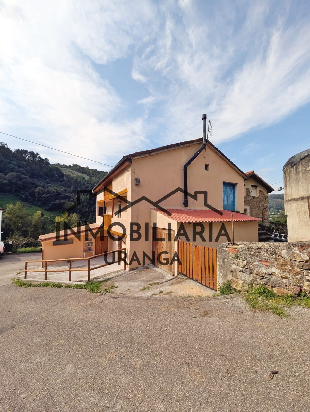 Exterior view of House or chalet for sale in Ramales de la Victoria  with Heating and Terrace