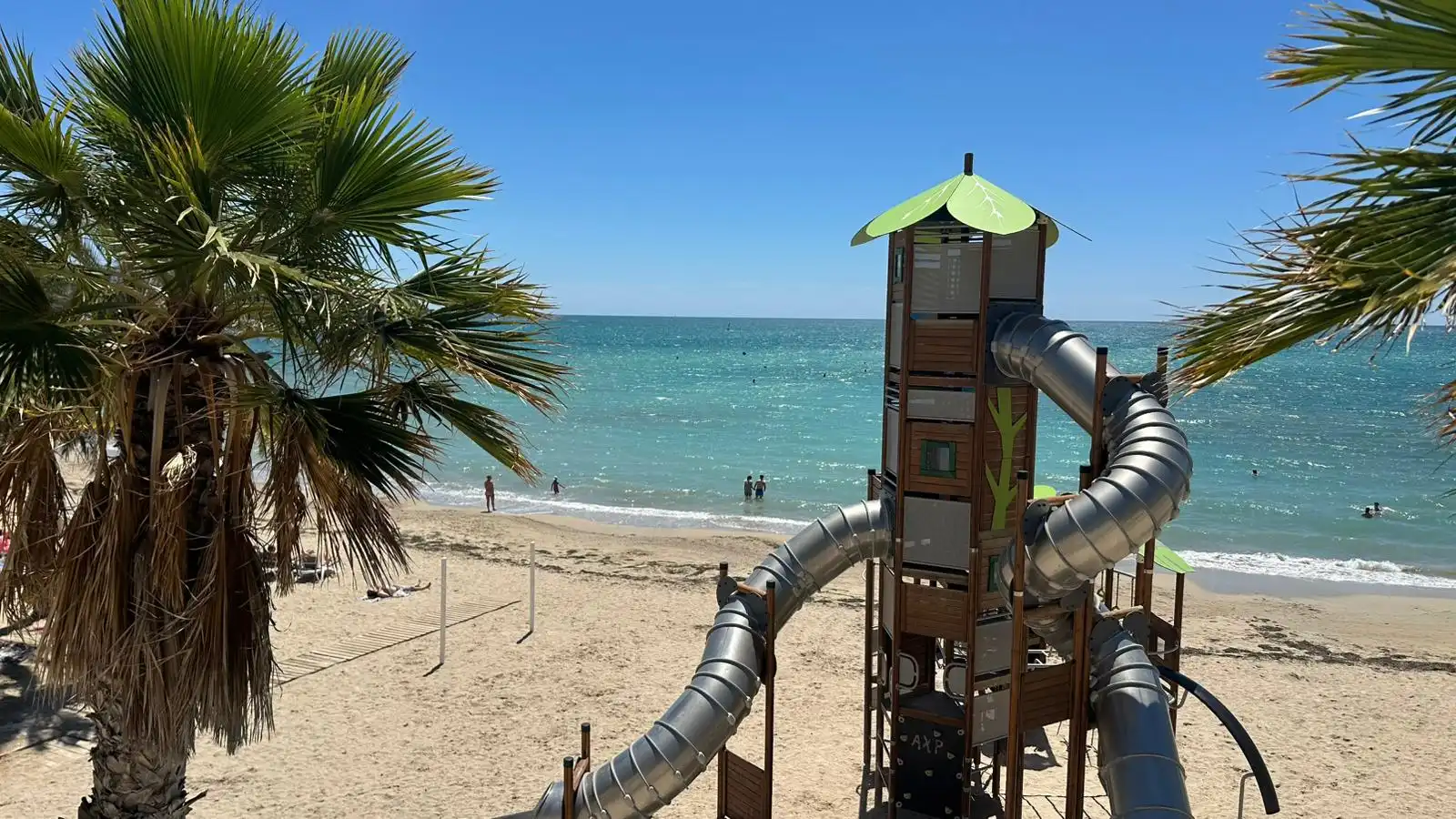 Vista exterior de Pis en venda en Alicante / Alacant amb Forn, Rentadora i Microones