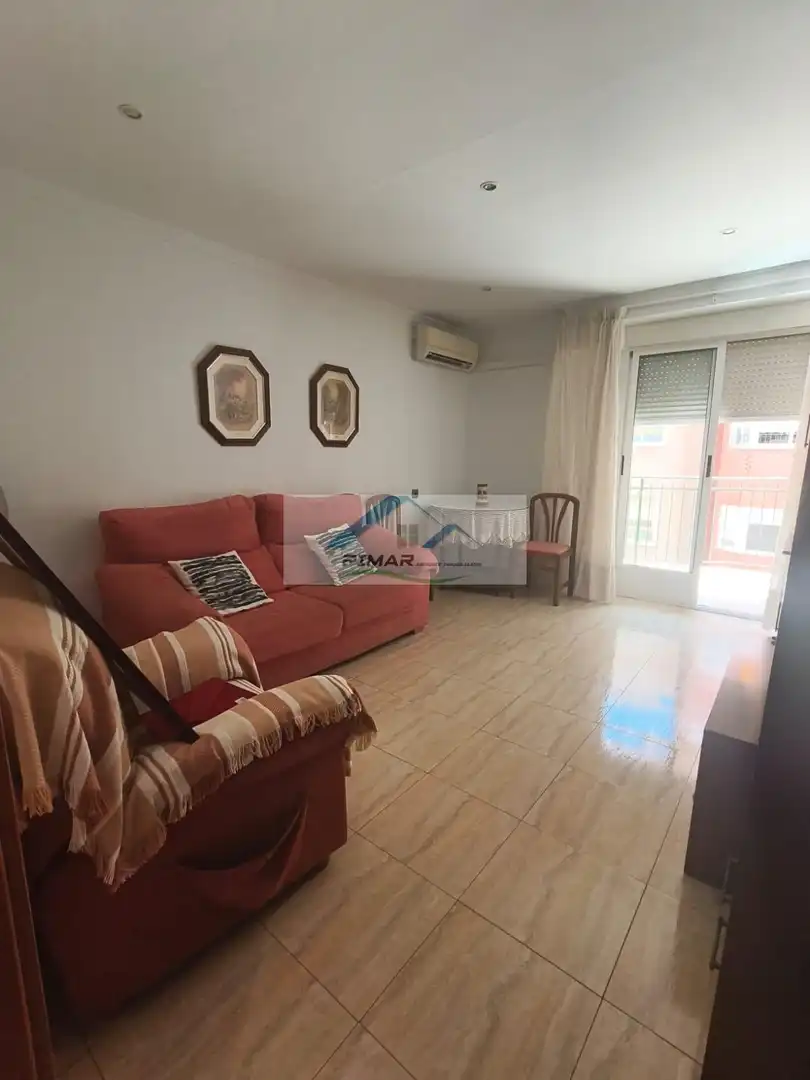 Sala d'estar de Pis en venda en Elche / Elx amb Aire condicionat i Balcó