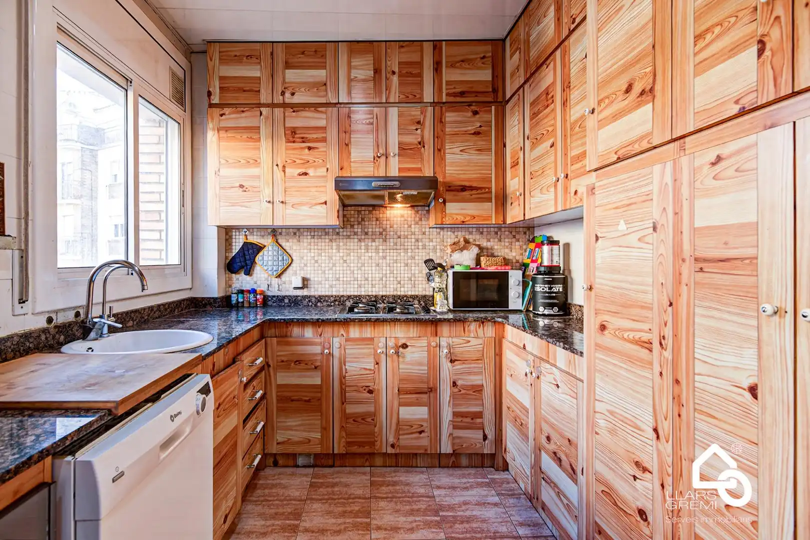 Cocina de Piso en venta en Igualada con Calefacción, Terraza y Trastero