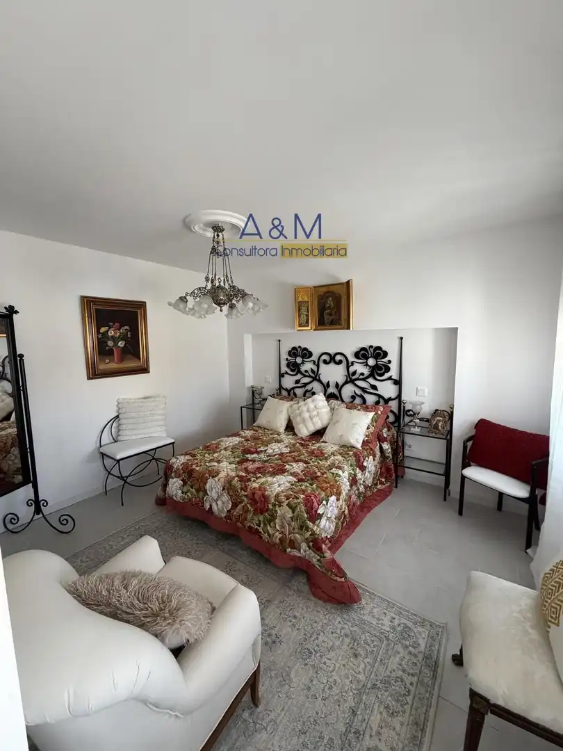Habitación de Edificio en venta en Cigales
