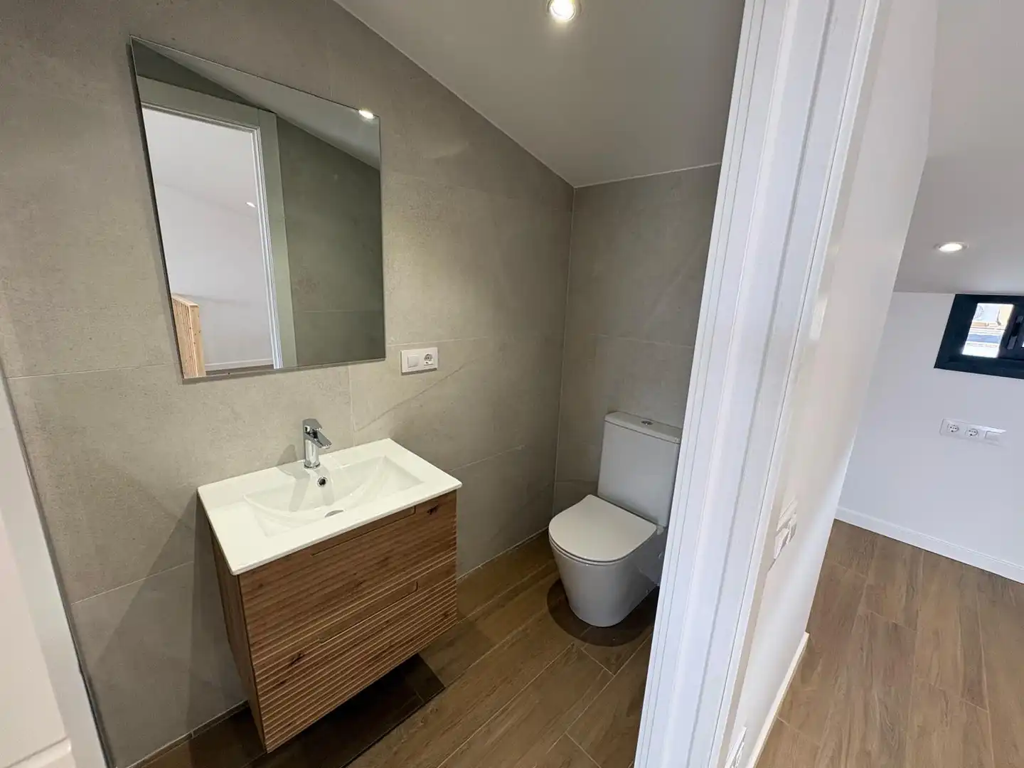 Casa adosada en venta en Carrer de Burgos, 38, Torre-Sana