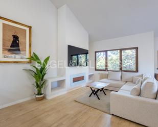 Living room of House or chalet to rent in Chiva  with Air Conditioner, Heating and Private garden