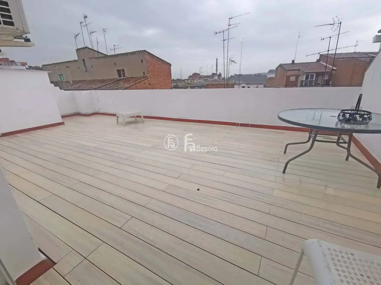 Apartments for sale in Calle Joan Baget, Instituts - Universitat