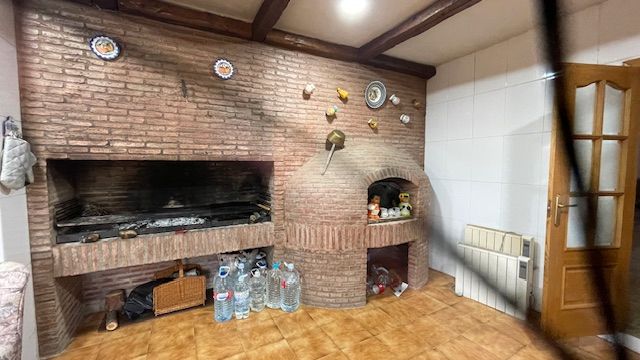 Kitchen of Country house for sale in Chinchón  with Private garden, Terrace and Oven