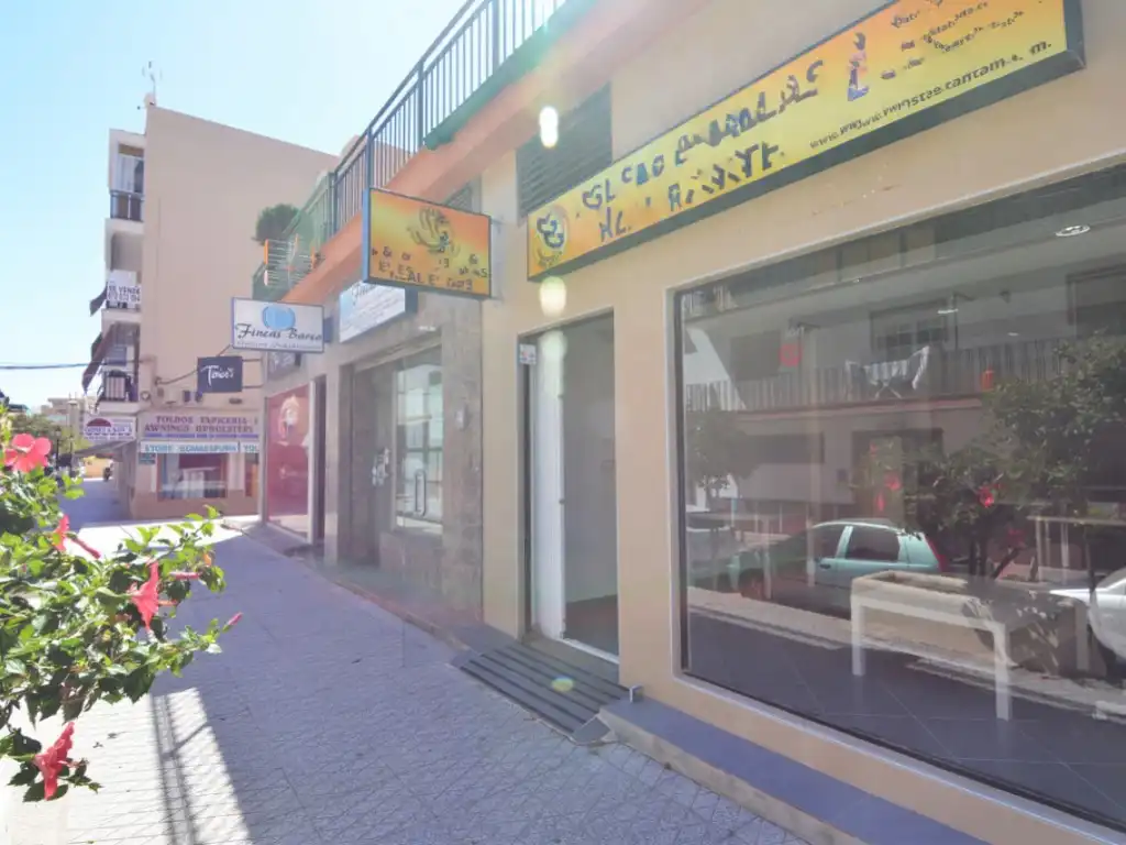 Gewerbefläche zum Verkauf in Puerto Deportivo