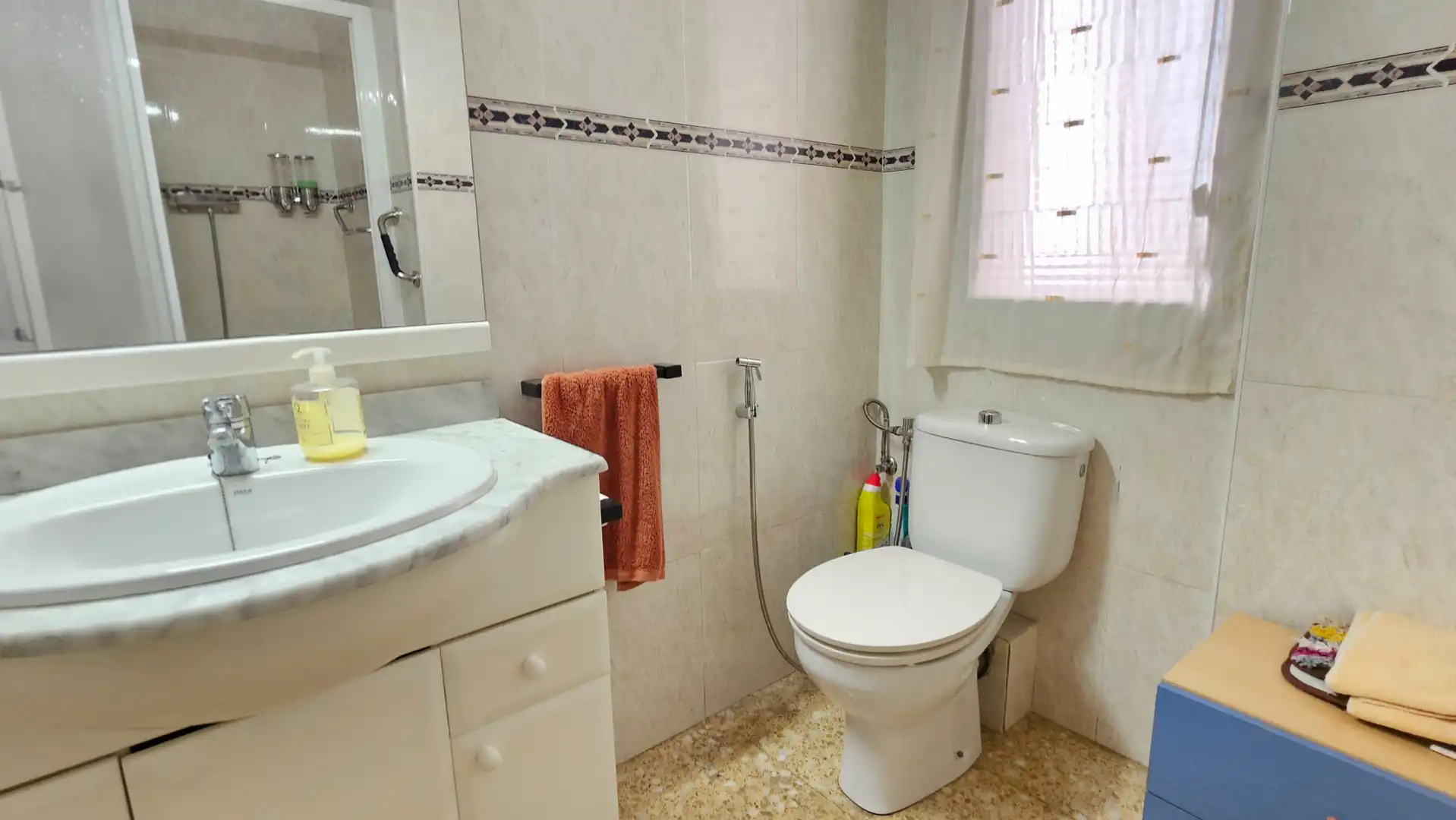 Bathroom of Flat for sale in Tarragona  with Terrace, Oven and Balcony