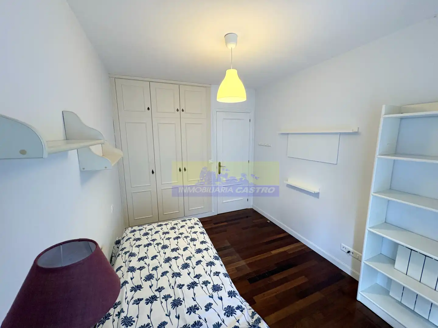 Habitación de Piso de alquiler en Castro-Urdiales con Amueblado