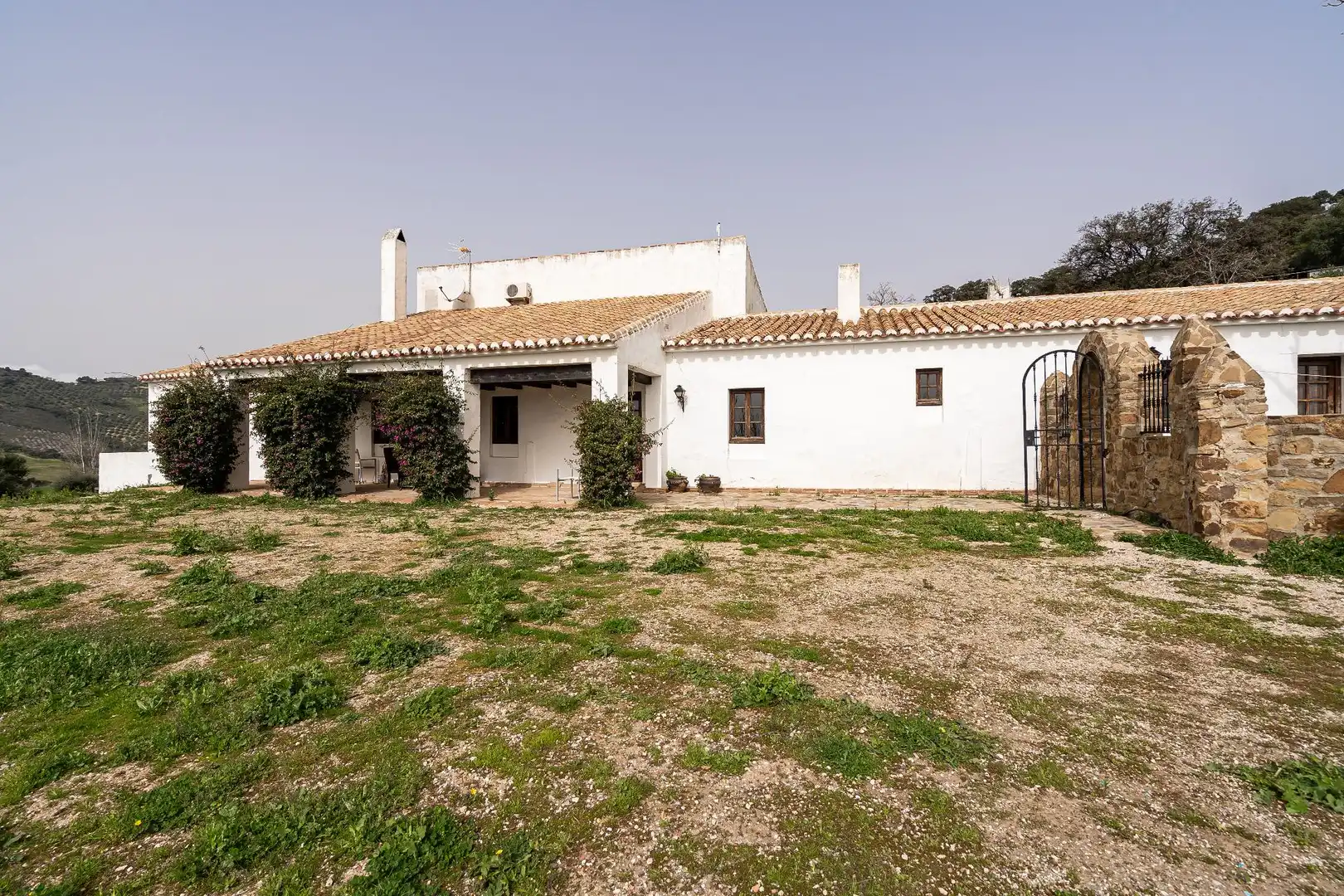 Vista exterior de Finca rústica en venta en Villanueva de la Concepción con Terraza, Piscina y Amueblado
