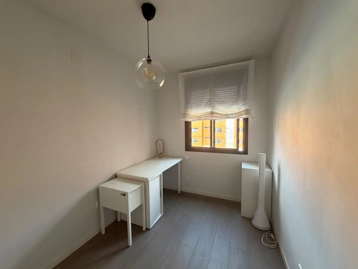 Habitación de Piso de alquiler en Alcobendas con Aire acondicionado, Calefacción y Piscina comunitaria