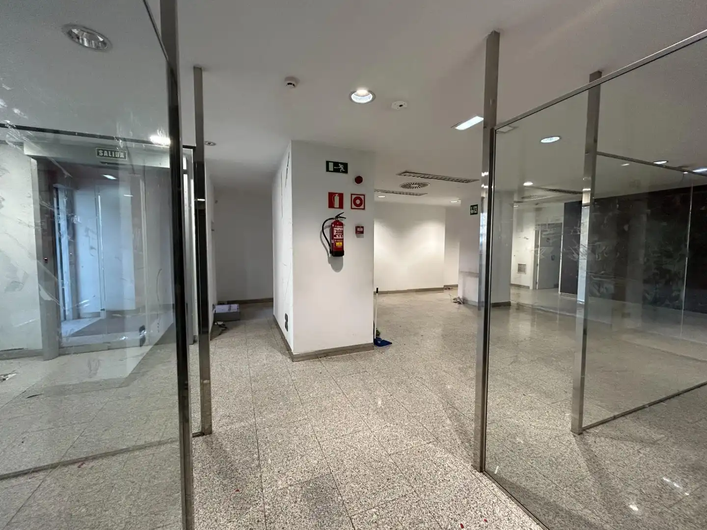 Local comercial de lloguer a Paseo del Doctor Fernández Iparraguirre, imagen 4