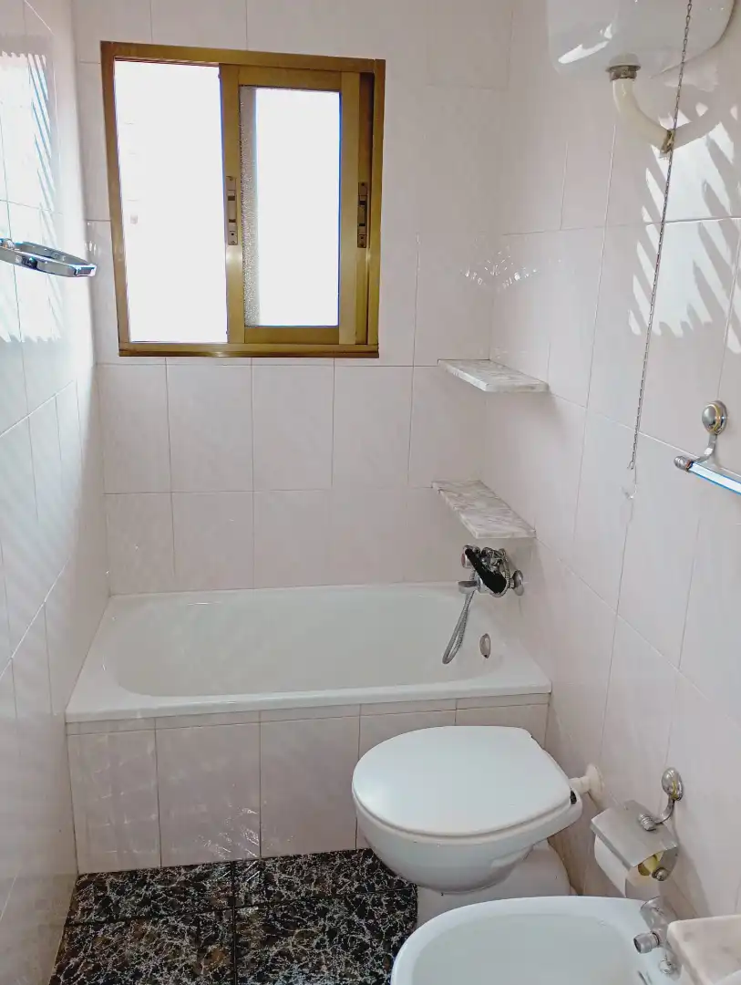Bany de Pis en venda en Gijón 