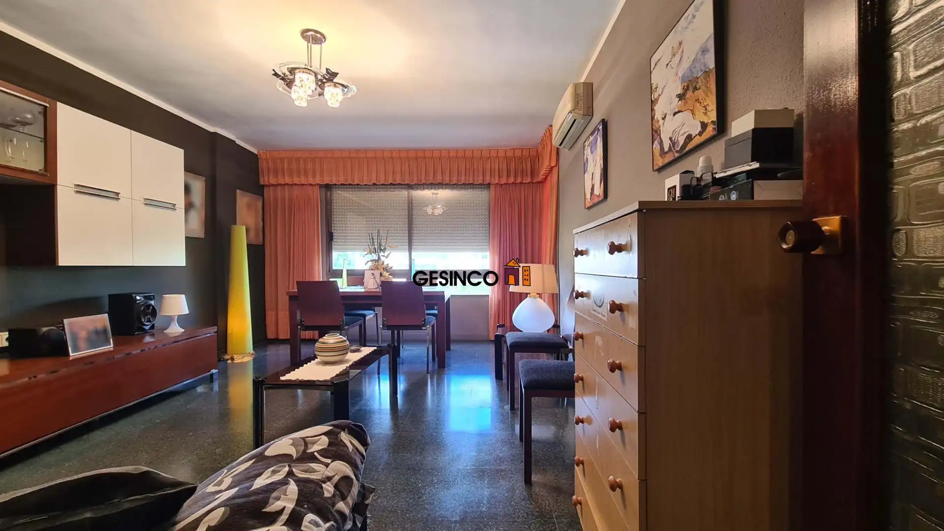 Appartamento con terrazza in vendita a Sant Josep - Zona Hospital, imagen 3