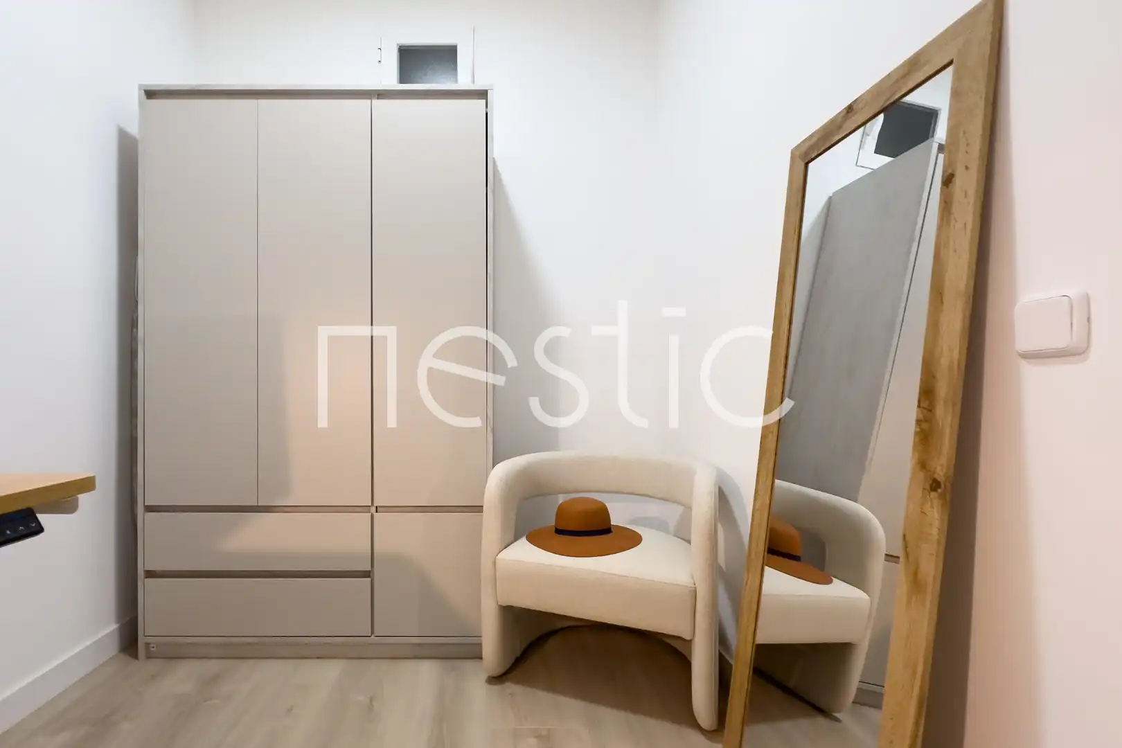 Habitación de Apartamento de alquiler en Madrid con Aire acondicionado, Calefacción y Amueblado