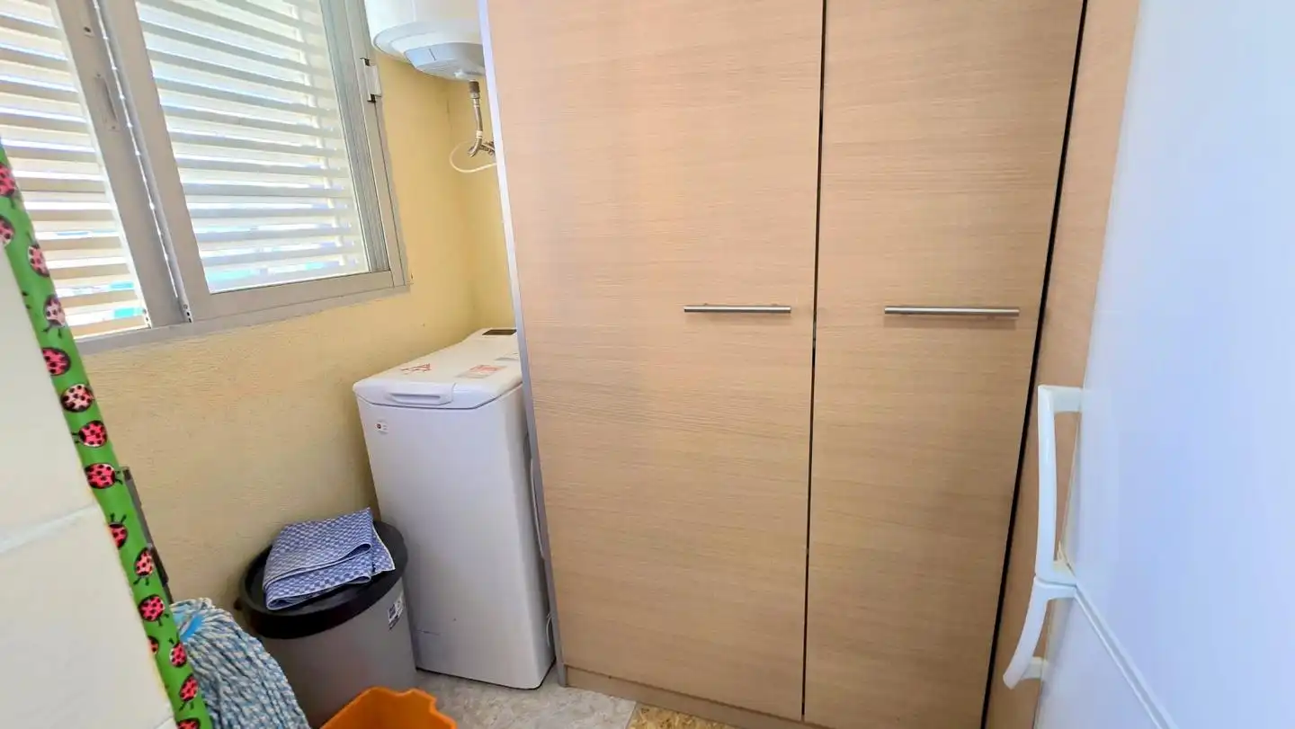 Habitación de Apartamento en venta en Gandia con Aire acondicionado, Terraza y Amueblado